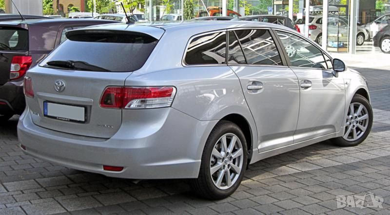 Toyota Avensis 1.8 i / 6 ск. - 3 броя, снимка 1