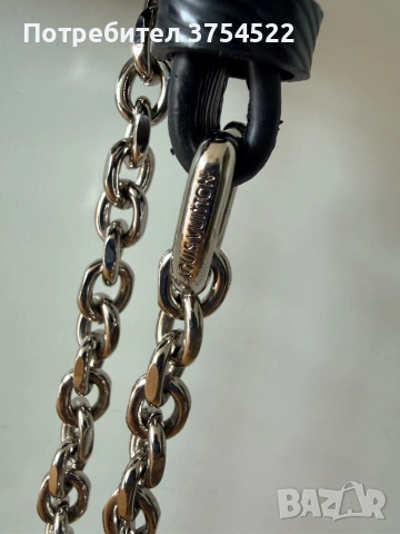 Чанта Louis Vuitton от черна епи кожа завъртане Twist MM, снимка 4 - Чанти - 54251036