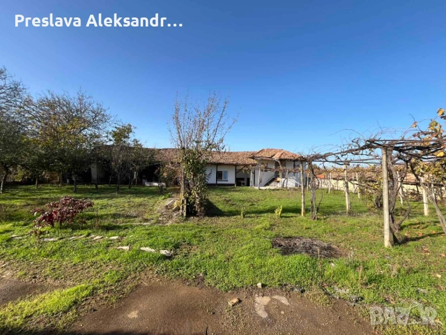 Двуетажна къща в с. Драгоево, снимка 3 - Къщи - 52443371
