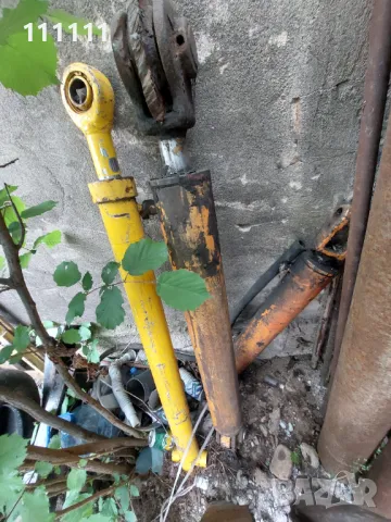 Продавам хидравлични цилиндри  52см. обща дължина,  140см. и други , снимка 13 - Селскостопанска техника - 17670149