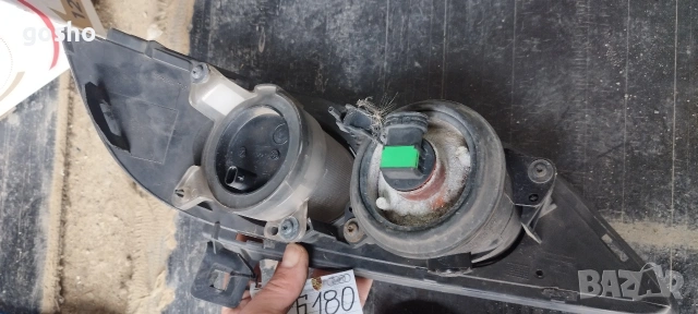 Десен Фар халоген Mercedes b180, снимка 3 - Части - 53929627