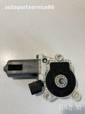 Мотор за стъкло задна лява врата за Mercedes W220 S500 596-100 (2003) 990596-100 