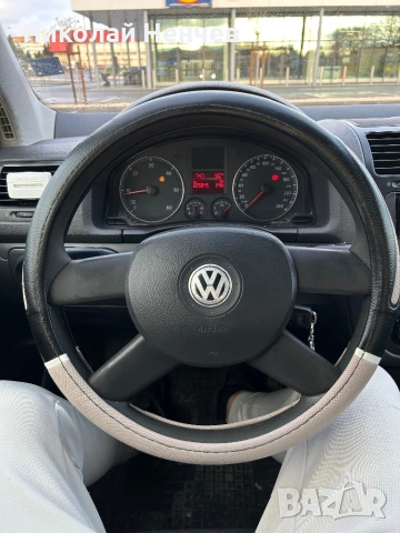 VW Golf 5 1.9tdi 105кс, снимка 12 - Автомобили и джипове - 54095469