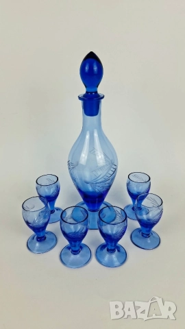 Сервиз за алкохол от синьо стъкло