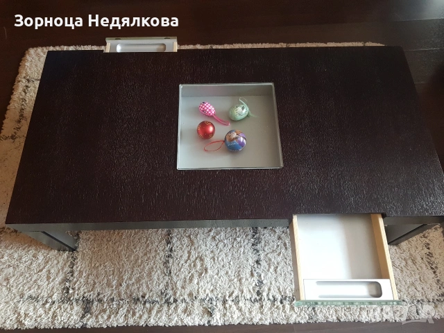 Ниска холна маса с две чекмеджета , снимка 3 - Маси - 53654167