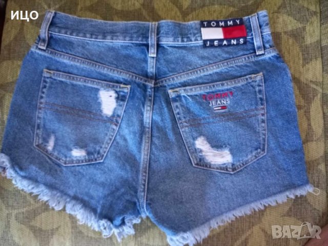 Дамски къси дънки Tommy Hilfiger, снимка 4 - Дънки - 46565922