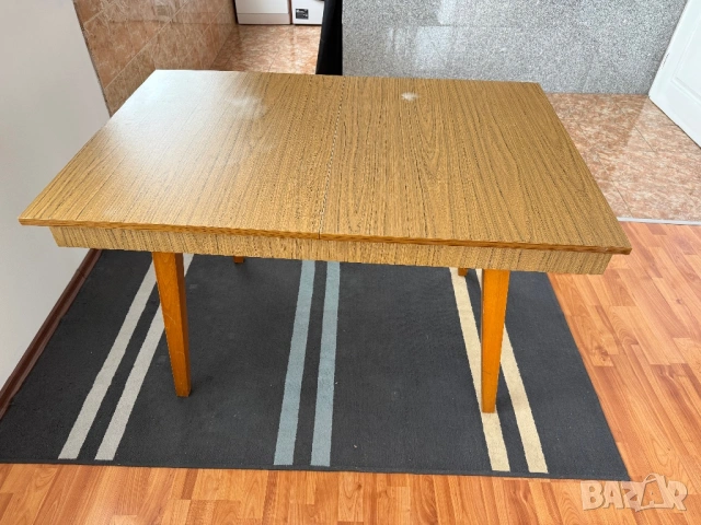 Разтегателна маса