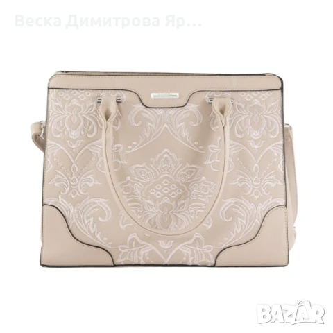 Елегантна дамска чанта с бродирани детайли и много отделения