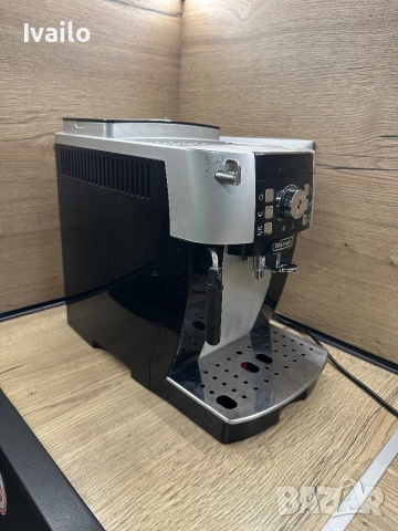 Продавам кафе машина (кафеавтомат) delonghi magnifica s, снимка 2 - Кафемашини - 52412905