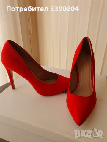 Обувки на висок ток, снимка 1 - Дамски обувки на ток - 46427813