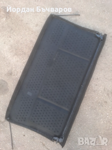 Задна черна  разделителна багажна кора , от VW Golf Mk2, снимка 6 - Части - 52804699
