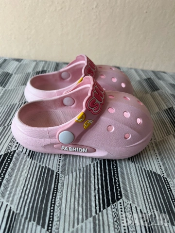 Детски кроксове, снимка 3 - Детски джапанки - 53716602