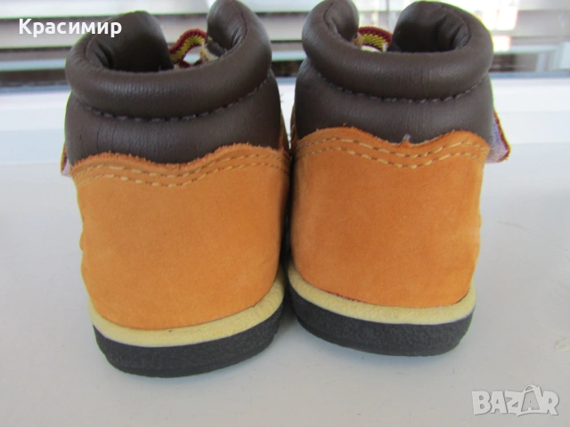 Бебешки обувки Timberland, снимка 5 - Бебешки обувки - 53598391