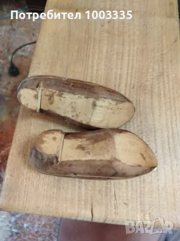 Стари малки дървени обувки , снимка 2 - Антикварни и старинни предмети - 50007368