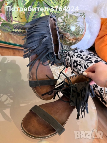 Дамски сандали