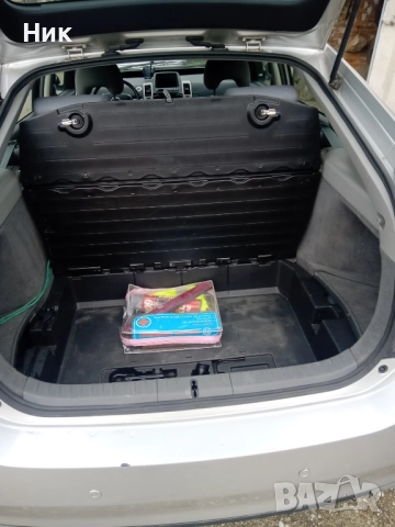 Тойота Приус, снимка 9 - Автомобили и джипове - 52259596