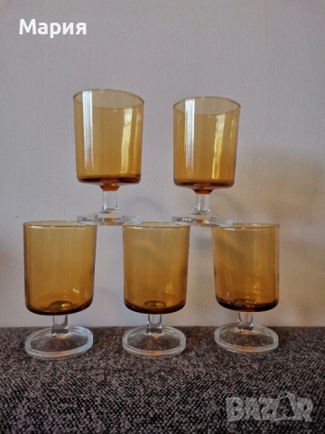 Чаши на столче Luminarc France 