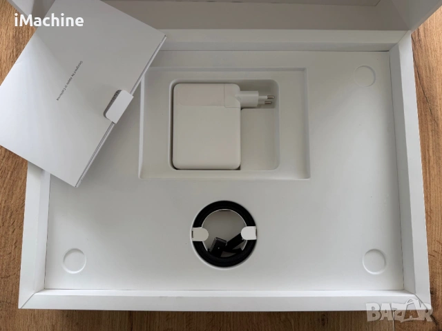 ЧИСТО НОВ MacBook Pro 16" M4 PRO Chip 14-CPU/20-GPU/48GB RAM/512GB SSD, снимка 3 - Лаптопи за работа - 53972637