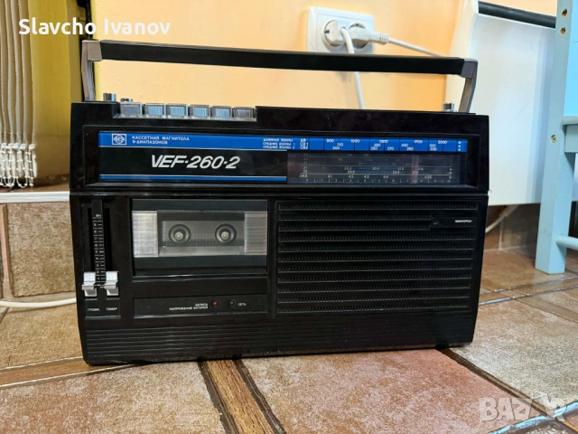 Нов радиокасетофон 