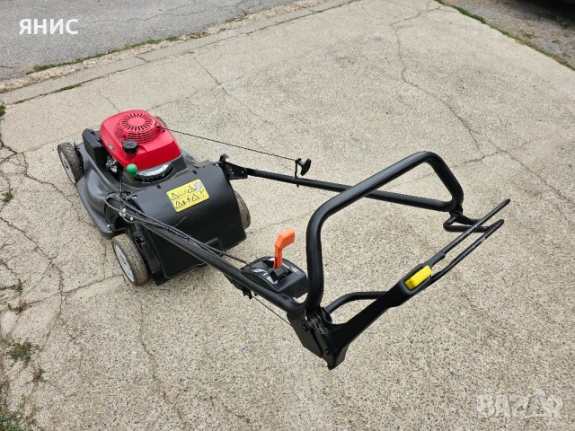 САМОХОДНА КОСАЧКА HONDA 537 HRX. ПЕРФЕКТНА. , снимка 8 - Градинска техника - 51205879
