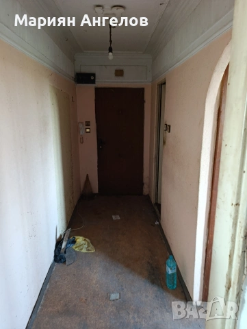 Продавам Апартамент 2 стай и кухня 65кв 