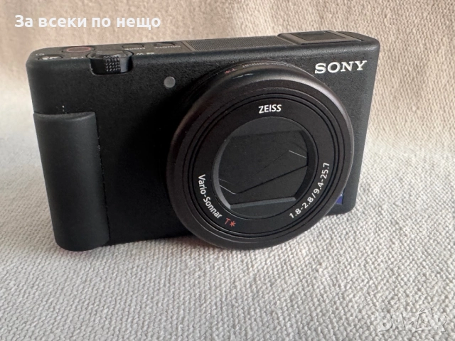 Фотоапарат за влогинг Sony ZV-1 , Vlogging, 20.1MP, 4K, снимка 8 - Фотоапарати - 52846625
