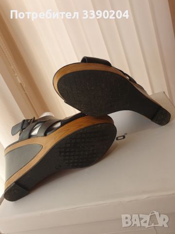 Високи обувки на платформа, снимка 3 - Дамски обувки на ток - 46427859