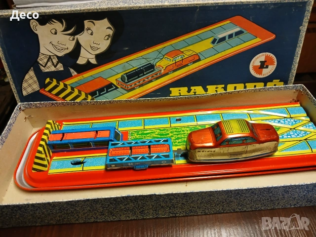 Стара ламаринена унгарска играчка. , снимка 2 - Колекции - 54181381