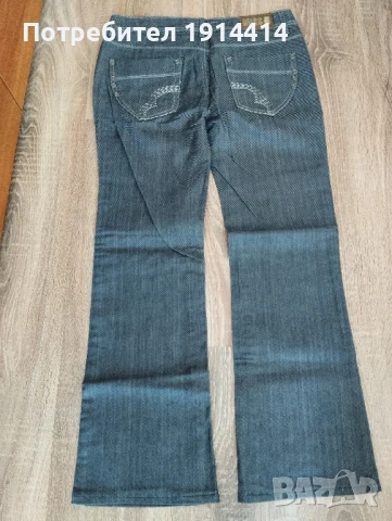 Дънки с бродерия, снимка 10 - Дънки - 50591277