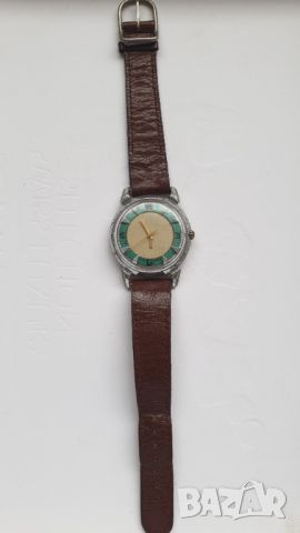 Мъжки часовник Кировски, снимка 1 - Антикварни и старинни предмети - 45810177