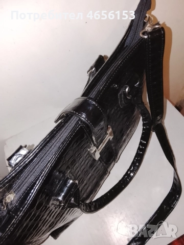 ДАМСКА ЧЕРНА ЧАНТА , снимка 4 - Чанти - 52862405