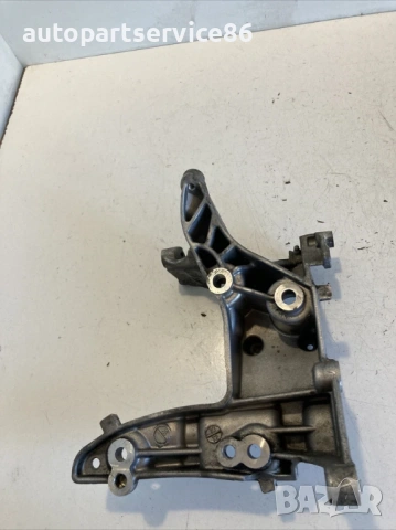 Конзола / държач за Peugeot 5008 1.6 HDI (2013) 9684613880