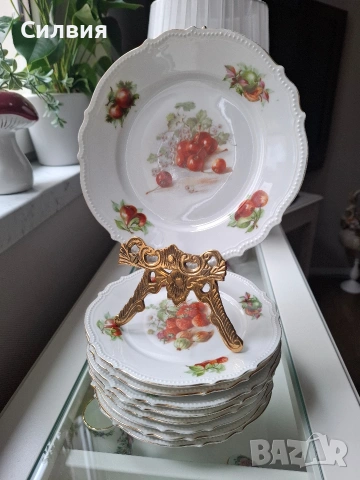 Антикварен Комплект Десертни Чинии „P.K. Silesia“ – Късче История от Силезия, снимка 18 - Сервизи - 53913619
