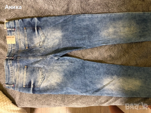 Дамски дънки с камъни, снимка 6 - Дънки - 51874862