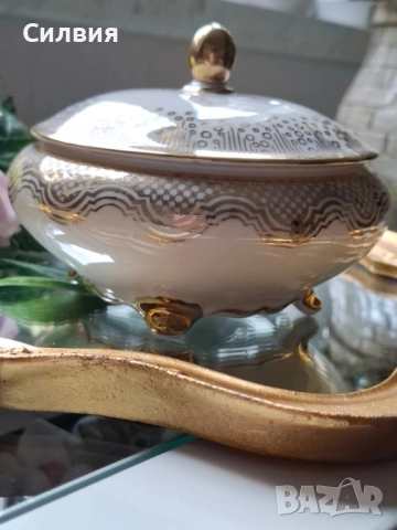 Порцеланова кутия с капак , снимка 3 - Декорация за дома - 52348860