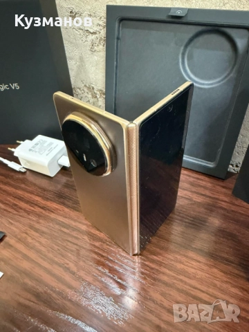 Продавам изгодно Honor Magic V5 - чисто нов сгъваем телефон, снимка 11 - Други - 52545747