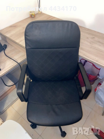 Спешно! Офис стол IKEA – Почти нов (купуван 2025 г.)