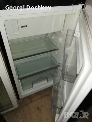 хладилник с камера ретро стил, снимка 1 - Хладилници - 46447475