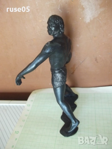 Фигура "Дивак с камък в ръка", снимка 2 - Колекции - 53848588