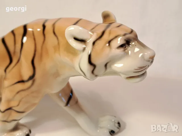 Royal dux Bohemia голяма порцеланова фигура тигър, снимка 2 - Колекции - 49779722