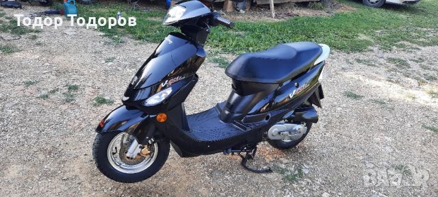 Peugeot V-Clic 50cc Швейцария Пежо скутер, снимка 1