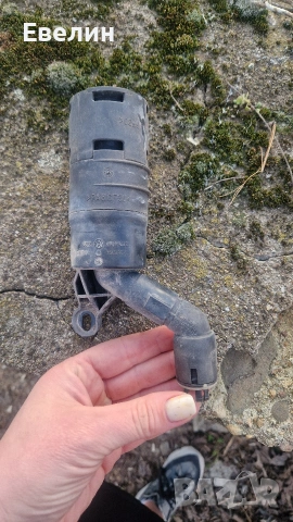 помпа парно от VW Touran 2006г, снимка 2 - Части - 53791149