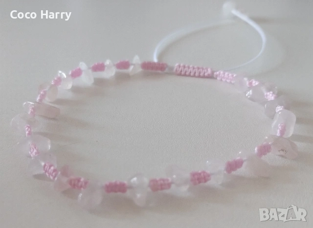 Гривна с розов и бял кварц,ръчно изработена , снимка 2 - Подаръци за жени - 53746735