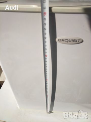 Компресорен хладилник с малка фризерна камера  мини бар EXQUIZIT с обем 49 литра, снимка 2 - Хладилници - 45707509