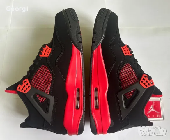 Чисто Нови Jordan 4 Red Thunder 42,5 , снимка 6 - Спортни обувки - 48711286