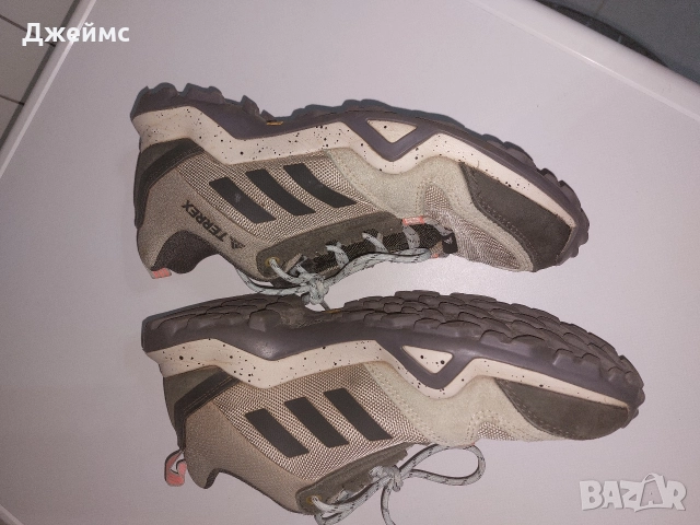 Оригинални маратонки Adidas , снимка 3 - Маратонки - 52811098