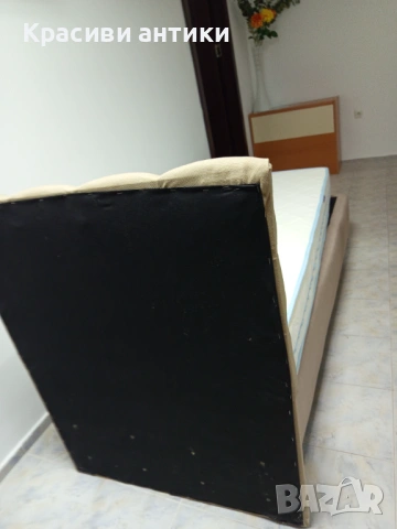 Легло с почти нов матрак, снимка 3 - Спални и легла - 53202500