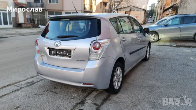 Toyota verso 1.6 Газ.инж. като нова, снимка 3 - Автомобили и джипове - 48590843