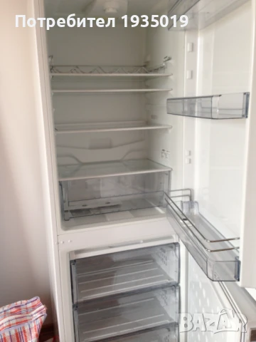 нов хладилник с фризер!