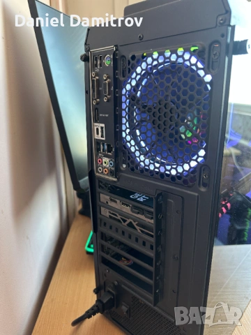Геймърски компютър i7-9700KF,RTX 4060 TI,32GB RAM,256GB SSD NVMe,1TB HDD, снимка 4 - Геймърски - 53752665